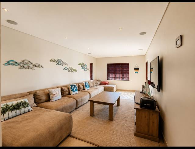 4 BEDROOM TOWNHOUSE FOR SALE IN THREE RIVERS PROPER